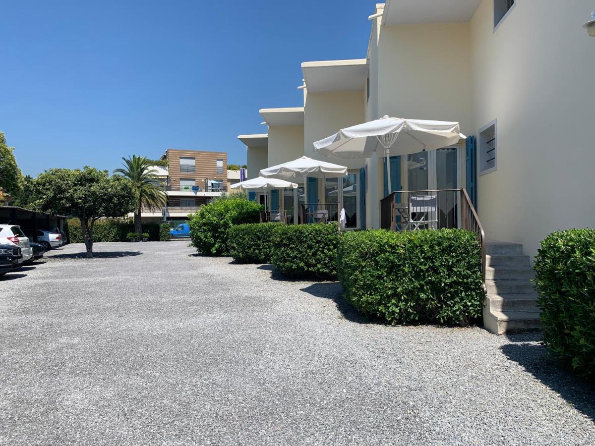 Hotel l'Etape Villeneuve-Loubet Extérieur photo